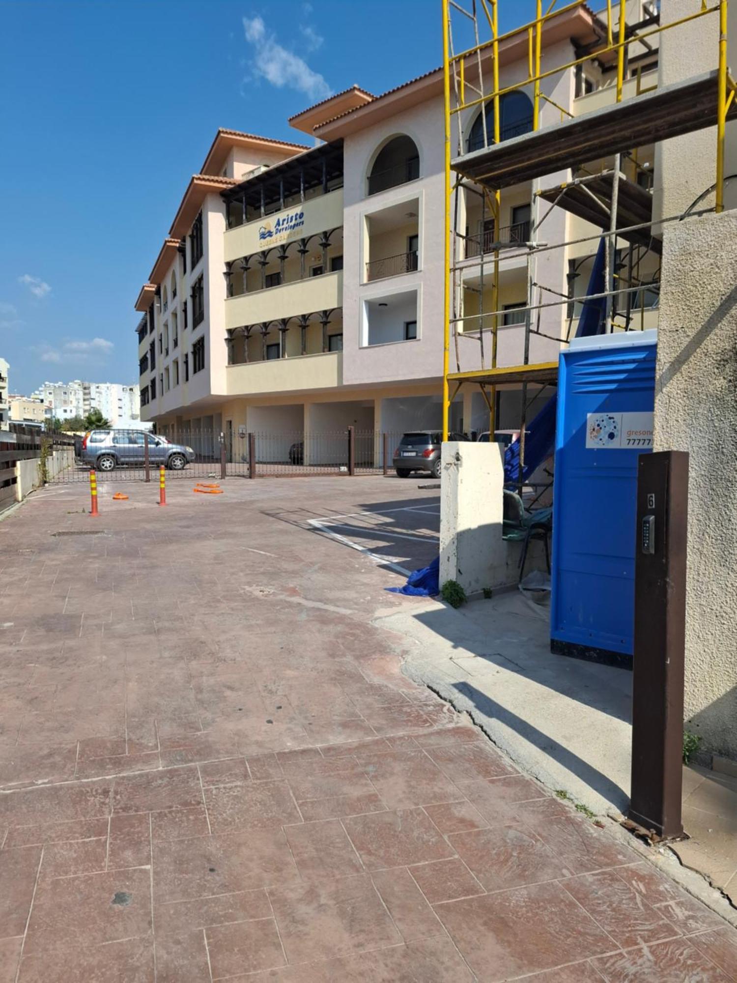 Queens Garden By Kings Mall Apartment Paphos